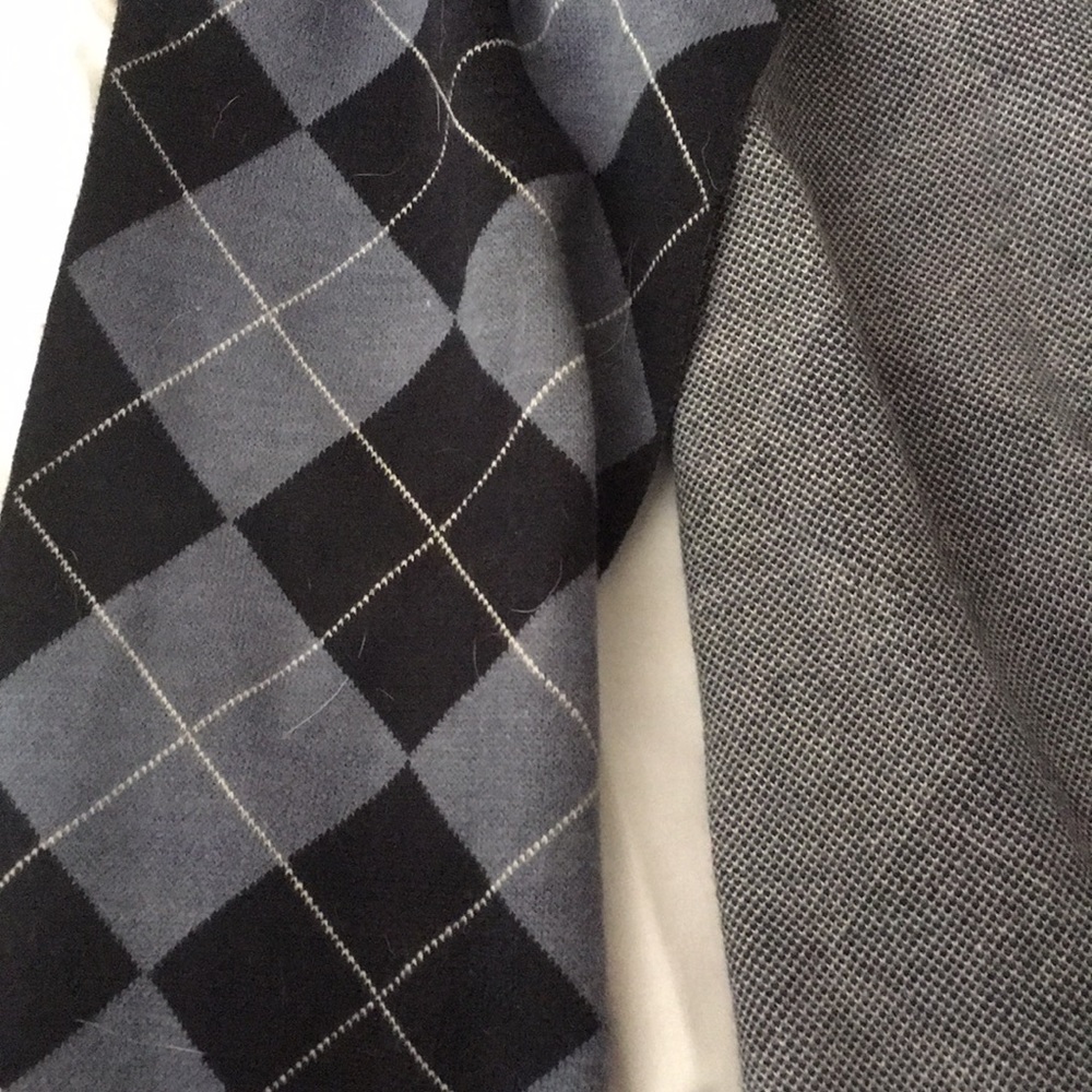 Scarf - Picture 2 of 3